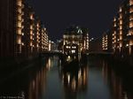 Hamburg_-_Wasserschloss_bei_Nacht.jpg
