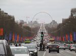 Paris_-_Champs_Elysees_mit_Riesenrad.jpg