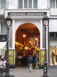 Paris_-_Eingang_zur_Passage_Jouffroy.jpg