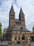 Fritzlar_-_Dom_St_Peter.jpg