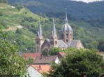 Heppenheim_-_Blick_auf_die_Kuppel_von_St_Peter.jpg