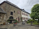 Hellenthal_-_Ehemaliges_Haus_Palandt_an_der_Wildenburg.jpg