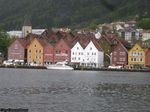 Bergen_-_Hafen_mit_Bryggen.jpg