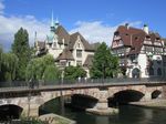 Strasbourg_-_Pont_Saint_Etienne.jpg